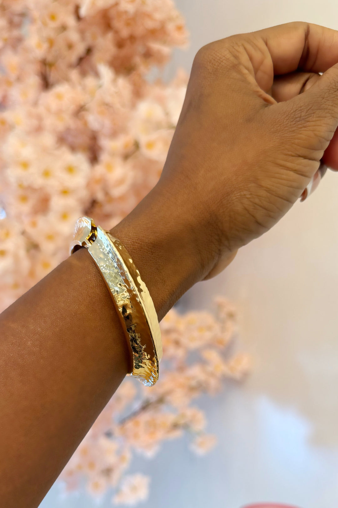 Ridge Bangle (Gold)