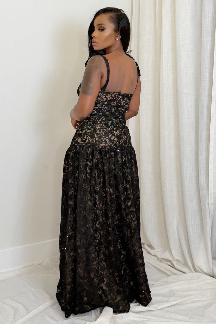 The Enchant Noir Lace Gown (Black)