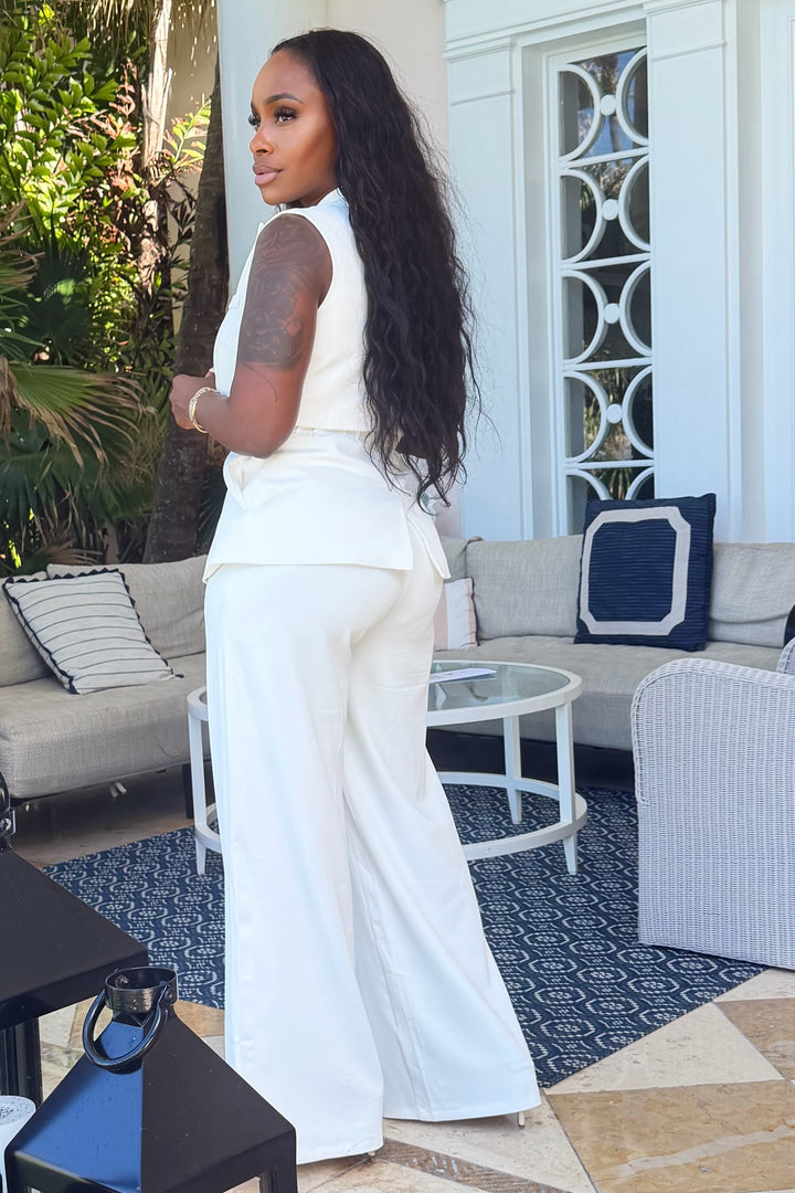 The Elegance Peplum Vest Set [White]