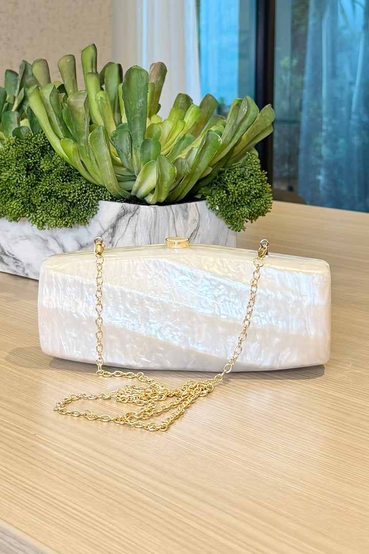 Hard shell pearly Clutch