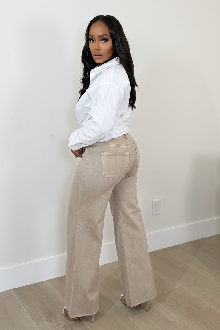 Neutral Fray hem Wide-Leg Jeans [Sand Wash]