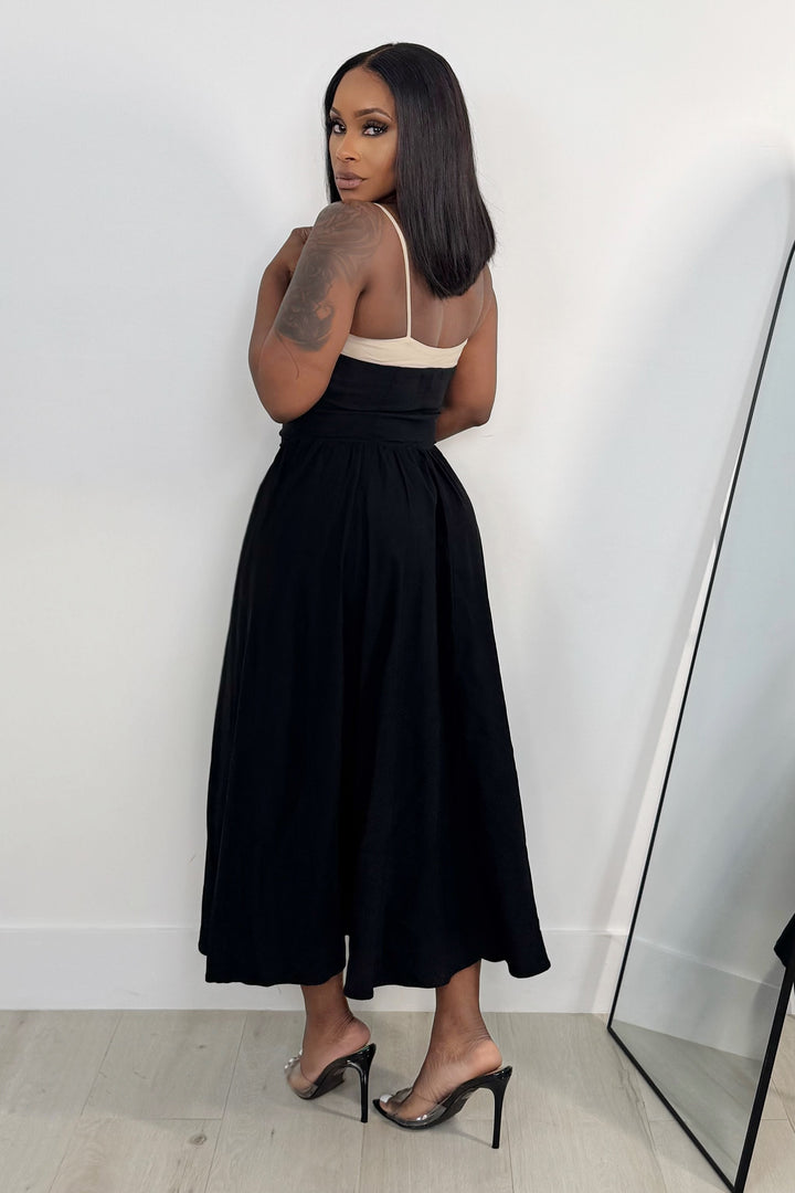 Take It Back to The 60’s Skater Dress(Black & Nude)