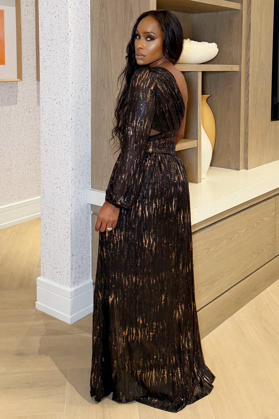 One Shoulder Aura Gown (Black & Gold)