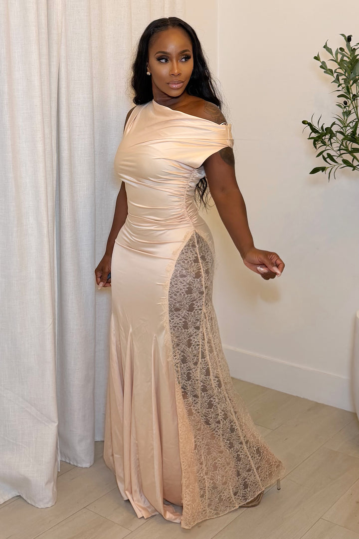 The Élise Satin Lace Gown [Champagne]