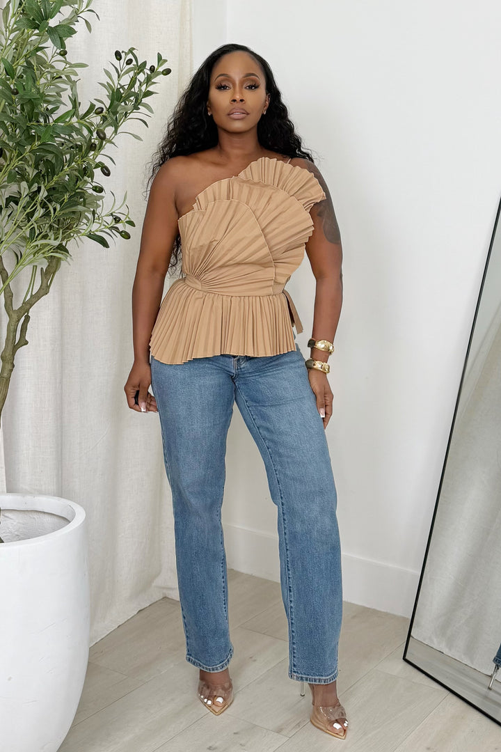 Pleated peplum one sleeve top (Mocha)