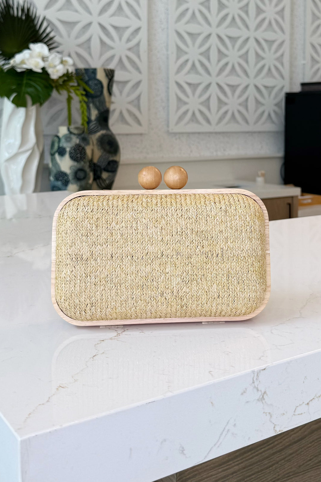 Wooden Clasp Square Clutch (Beige)