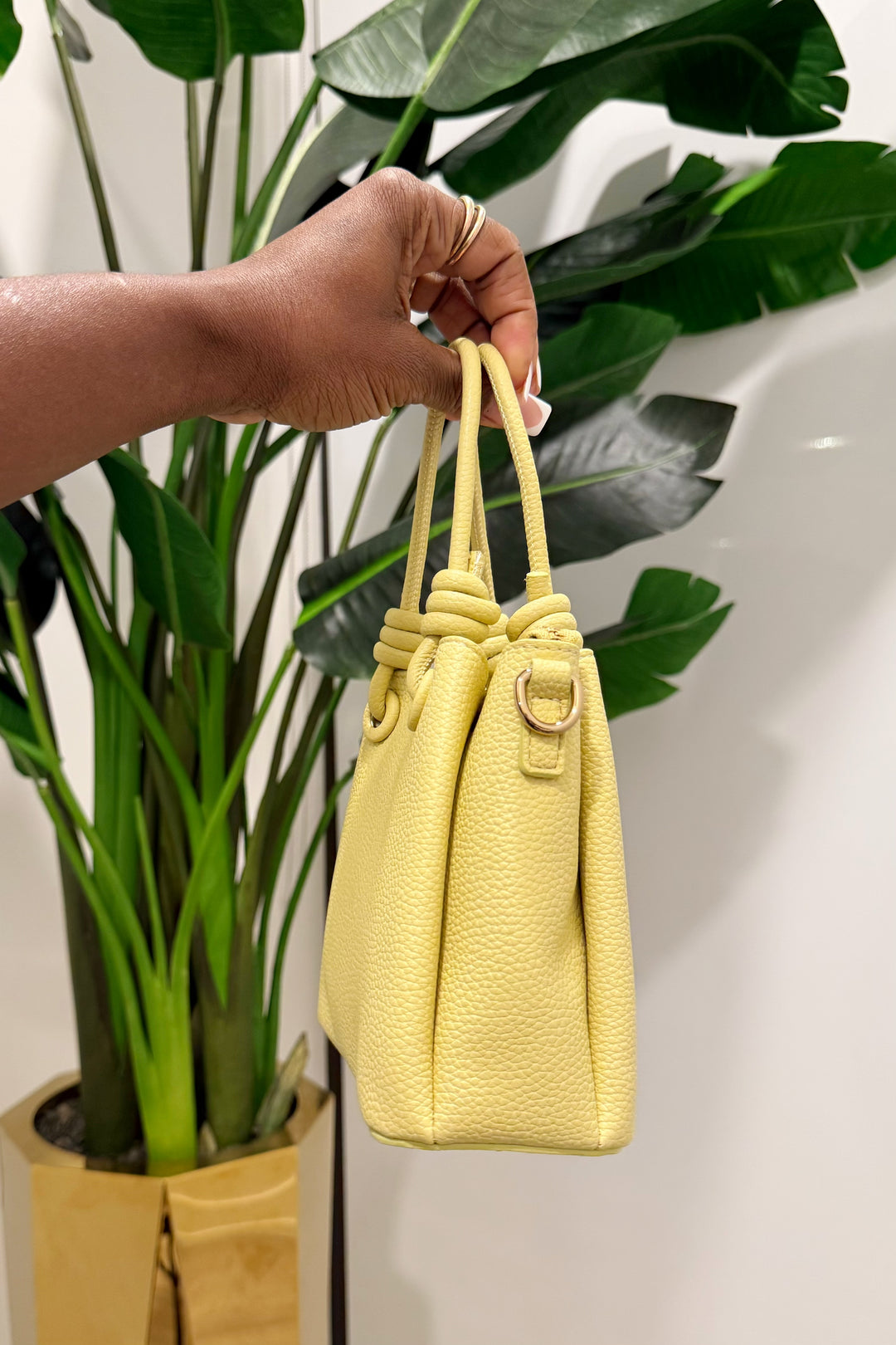 Tie Into a Knot Handle bag