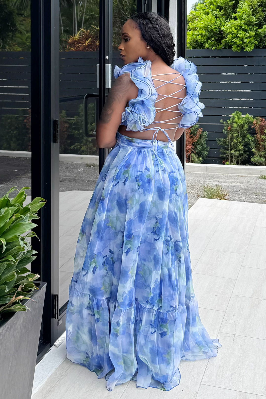 FLUER RUFFLE TIERED GOWN (Blue multi)