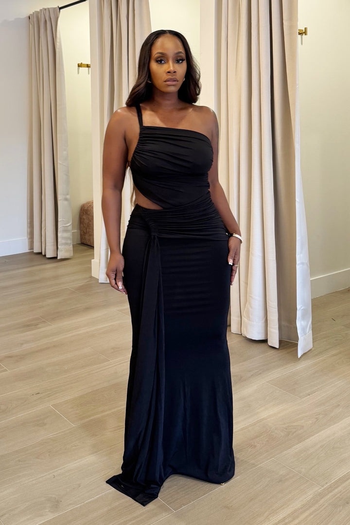 Top Tier cut out maxi Dress (Black)