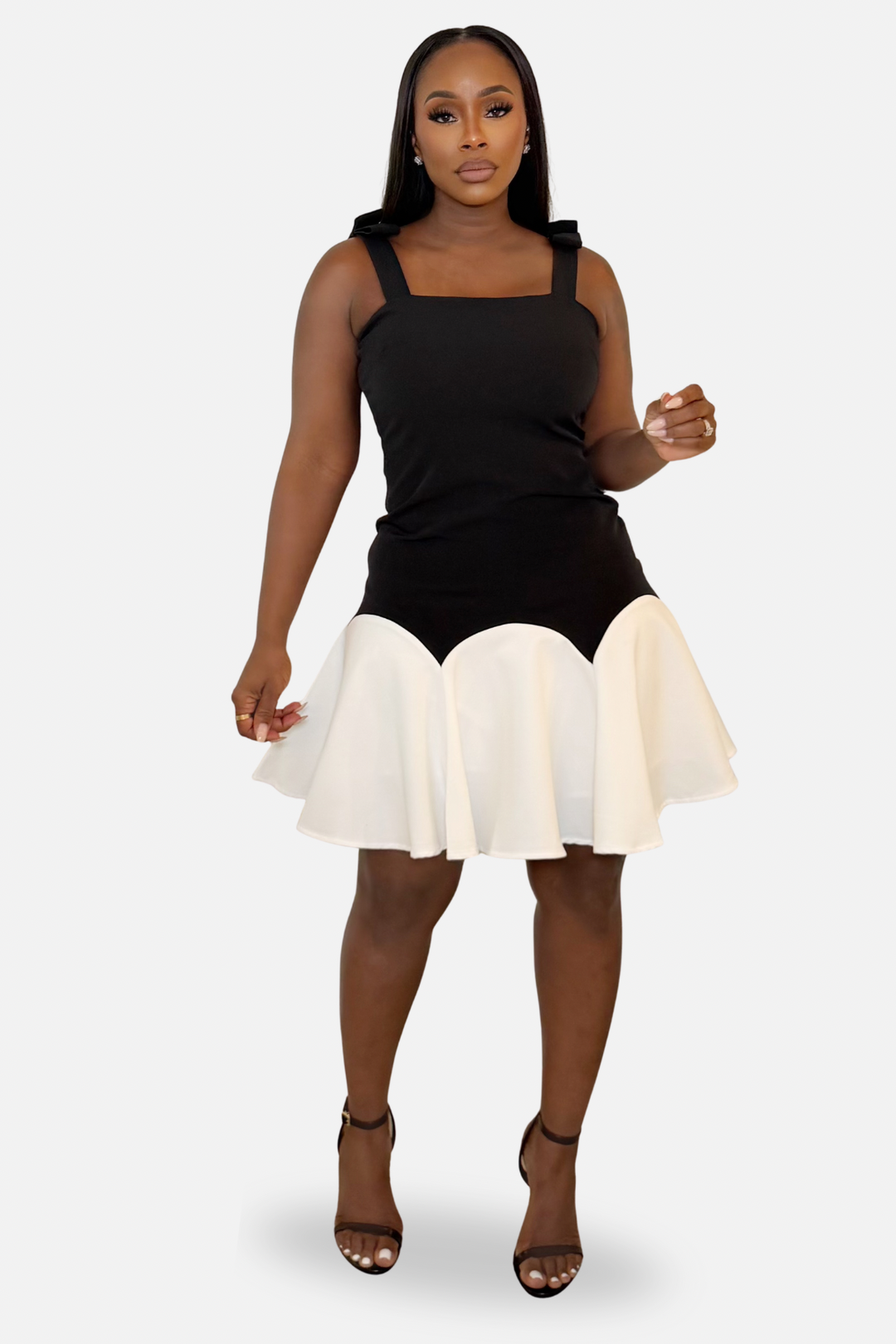 The Monochrome Scallop Mini Dress [Black/White]