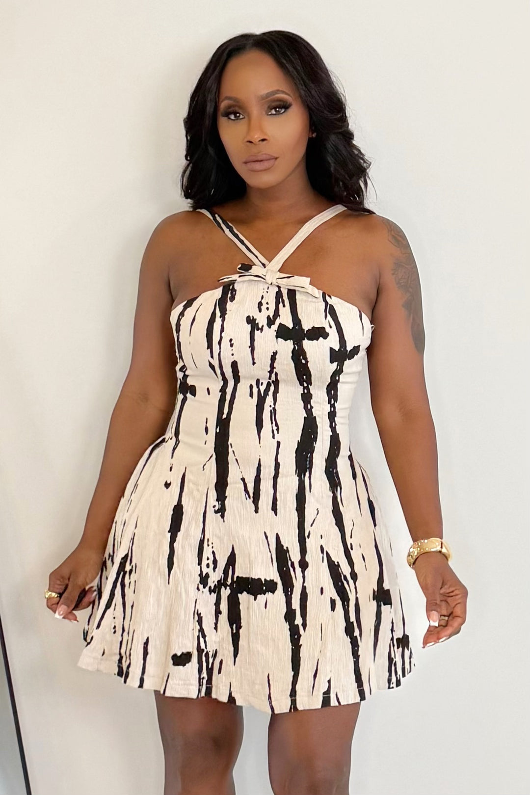 Take a bow Mini Skater dress (Ivory & Black)