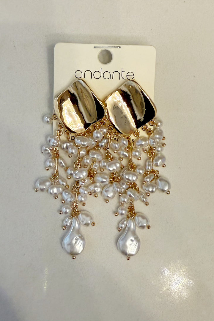 Pearl drop earrings