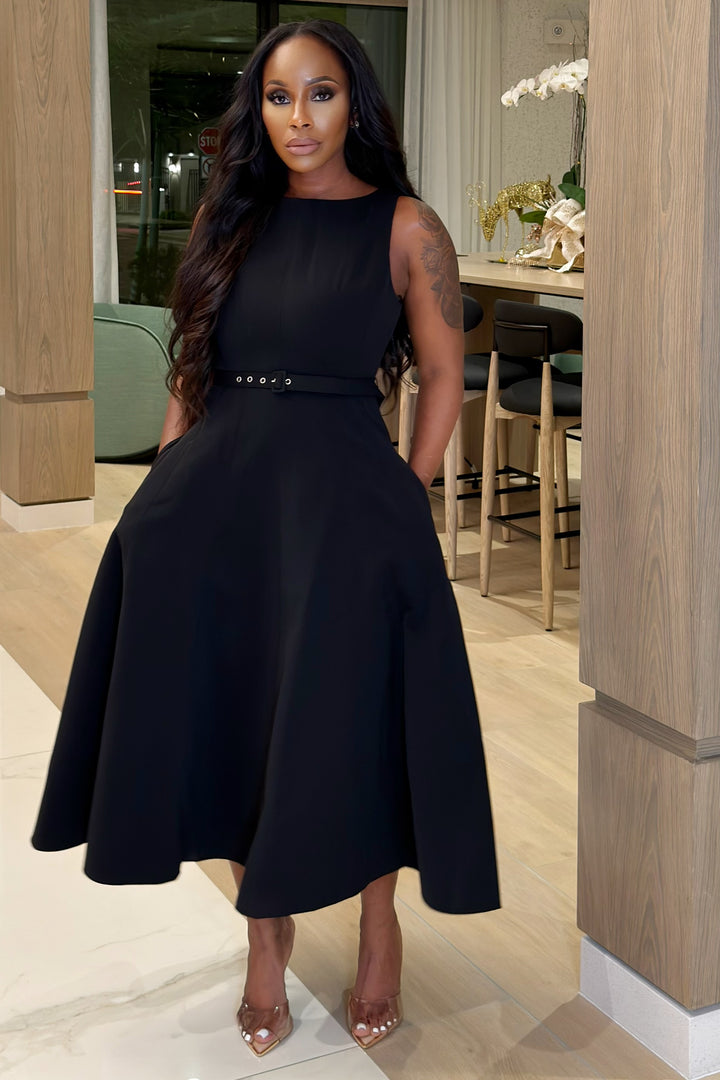 Eternal Grace Midi Dress [Black]