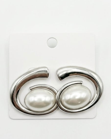 Orbit Pearl Earrings