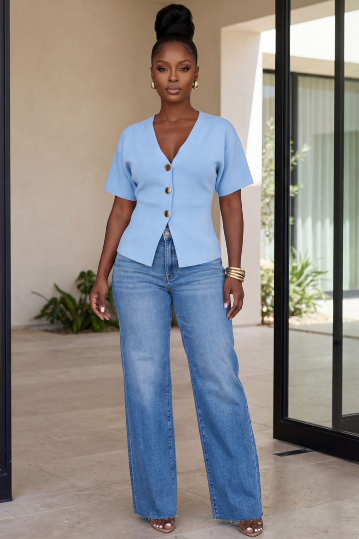 The Azure Breeze Knit Top [Baby Blue]