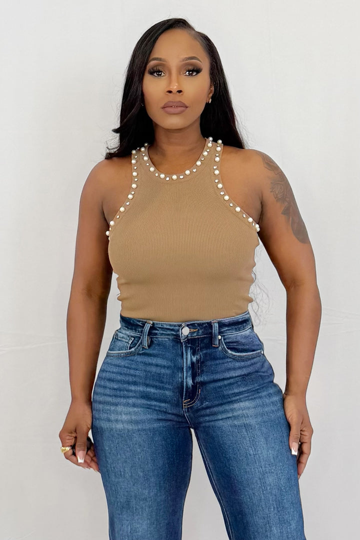 Pearl Essence sleeveless Top