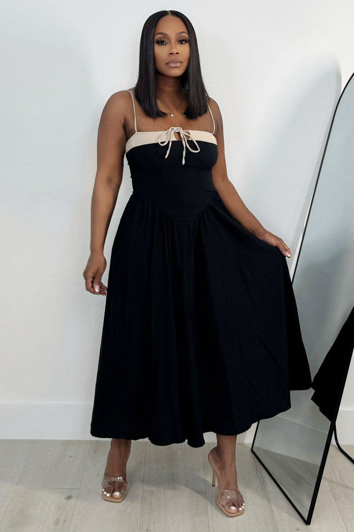 Take It Back to The 60’s Skater Dress(Black & Nude)