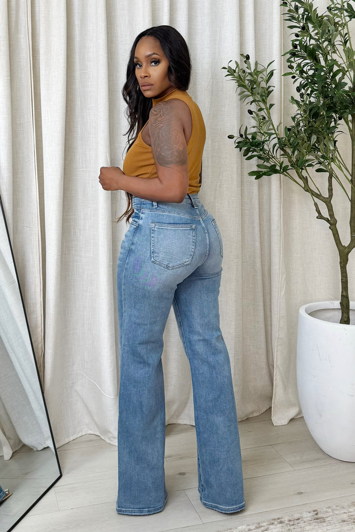 High Rise Yoke Detailed Jeans