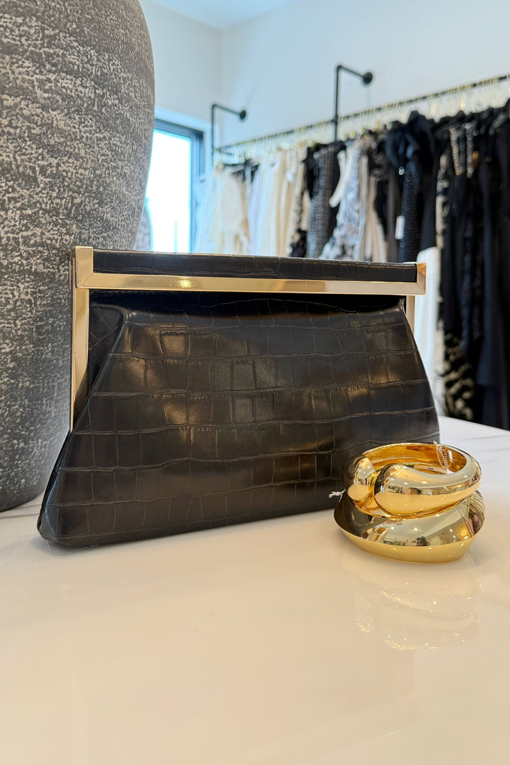 Drea Open clutch handbag