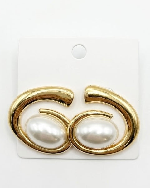 Orbit Pearl Earrings