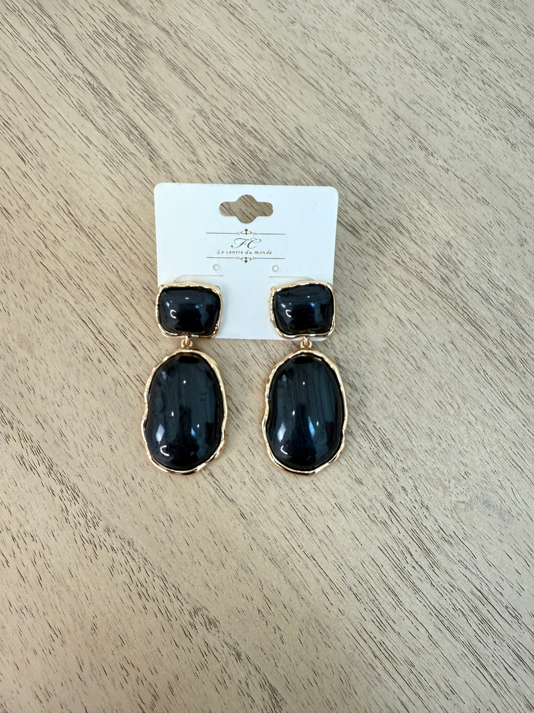 Drop stone earrings
