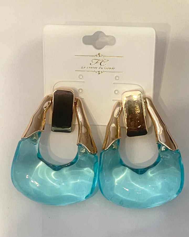 Clear resin drop earrings