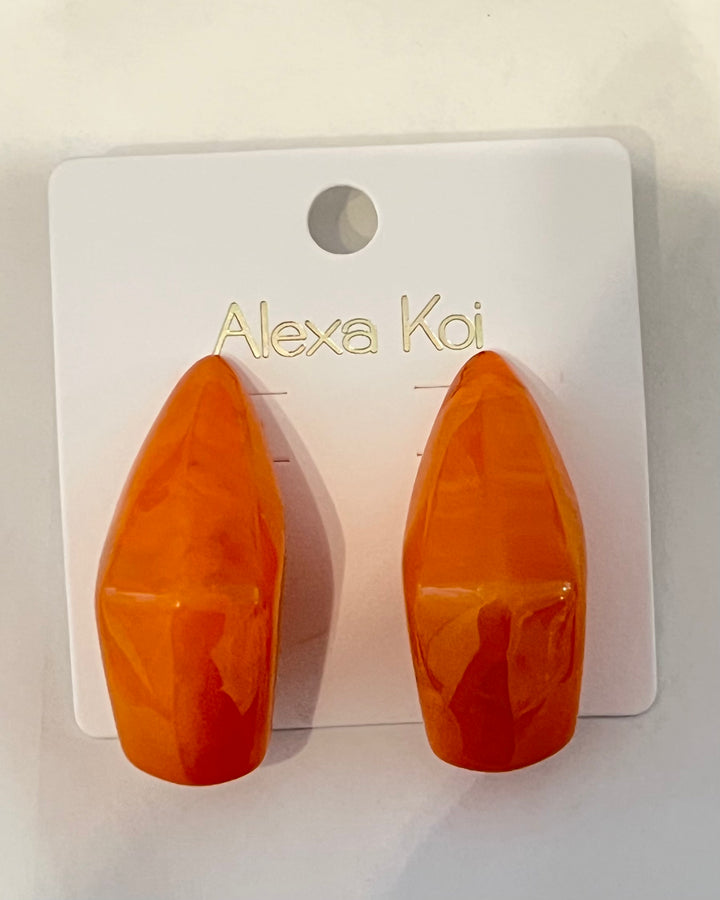 Sculptural resin studs