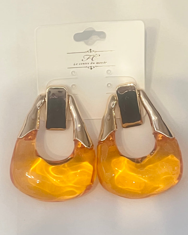 Clear resin drop earrings