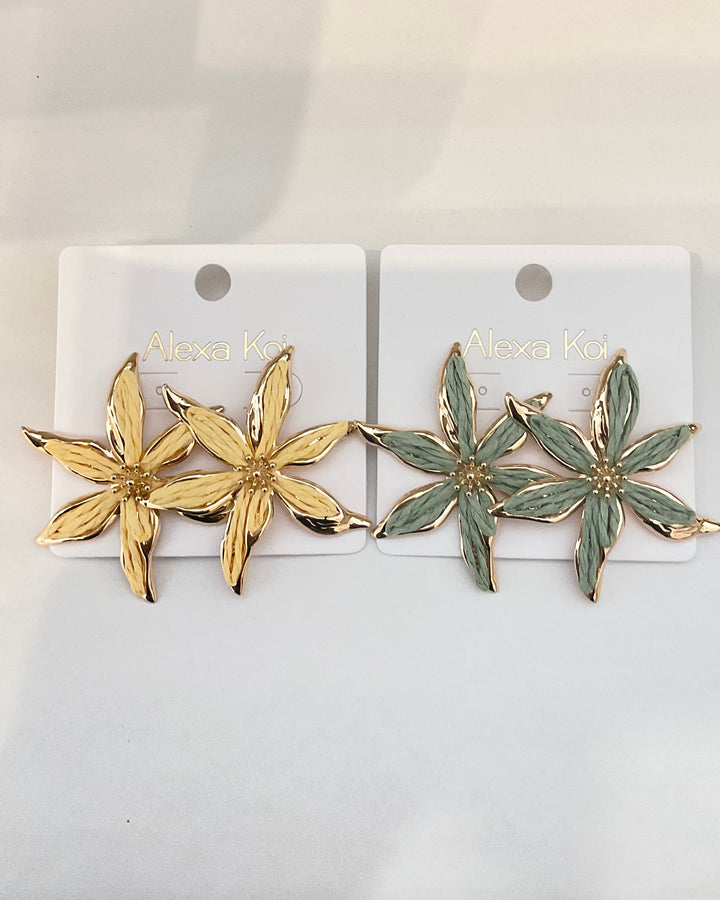 Island Lily Stud Earrings