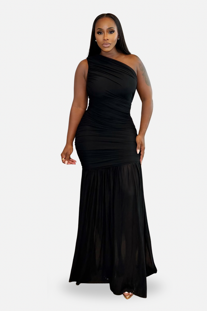 The Midnight Noir One Shoulder Ruched Maxi Dress [Black]