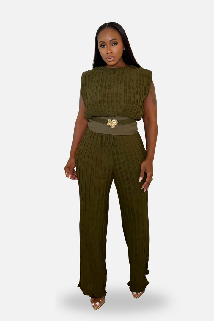 The Olive Plissé Belted Pants Set [Olive]