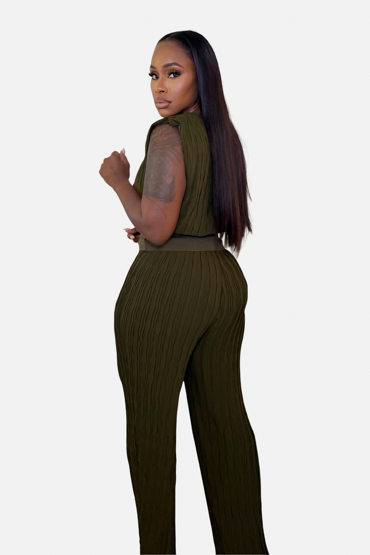 The Olive Plissé Belted Pants Set [Olive]