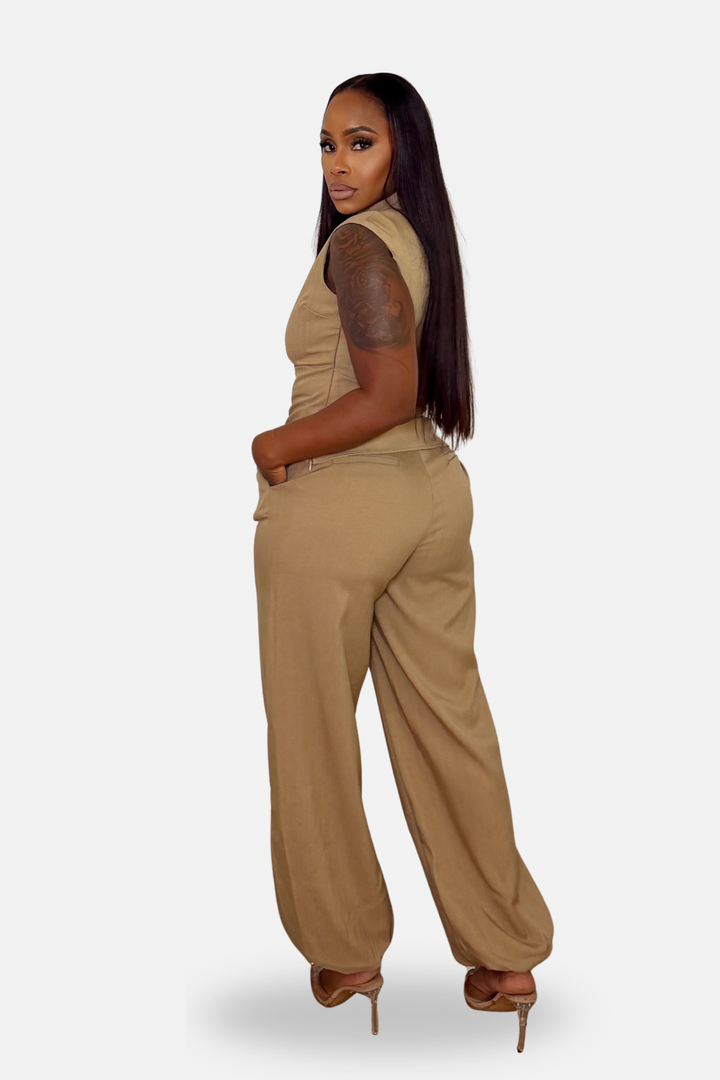 The High Neck Sleeveless Balloon Pants Set [Khaki]
