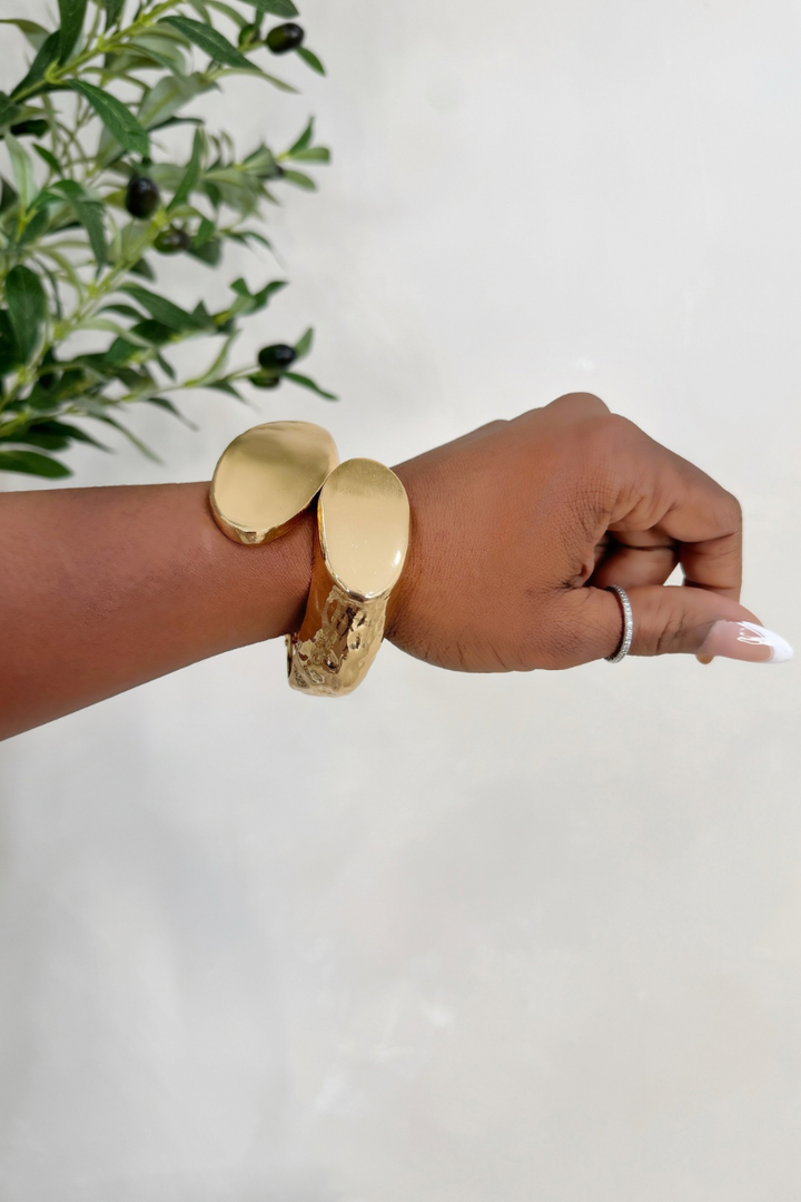 Flat Plates Open Cuff Bracelet (Gold)