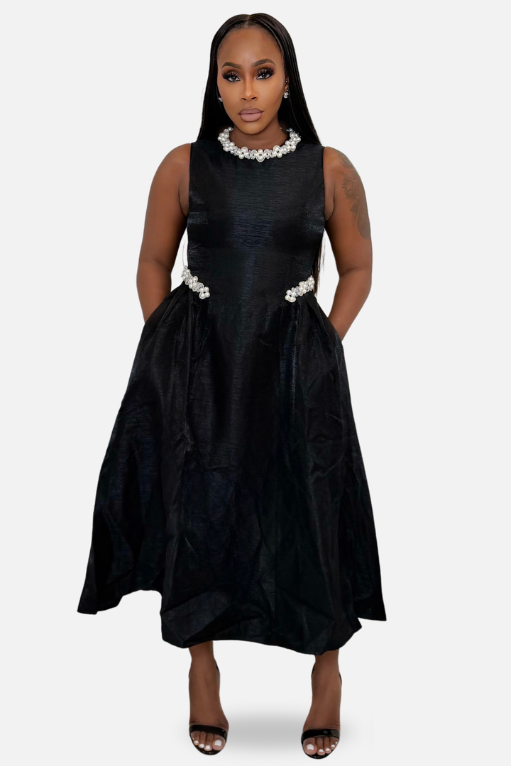 Pearl Elegance Midi Dress [Black]