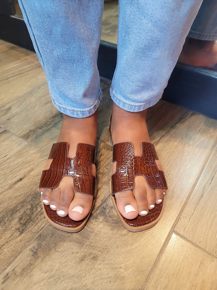 Inspired Cocs Sandals (Brown)